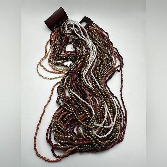 20" multi-strand glass seed beads necklace with large acrylic clasp! - Picture 9 of 14